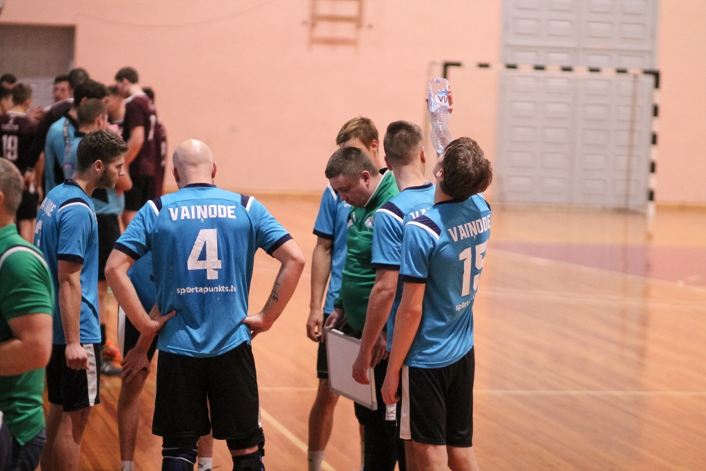 ''Vaiņode'' pārsteidz Ludzu