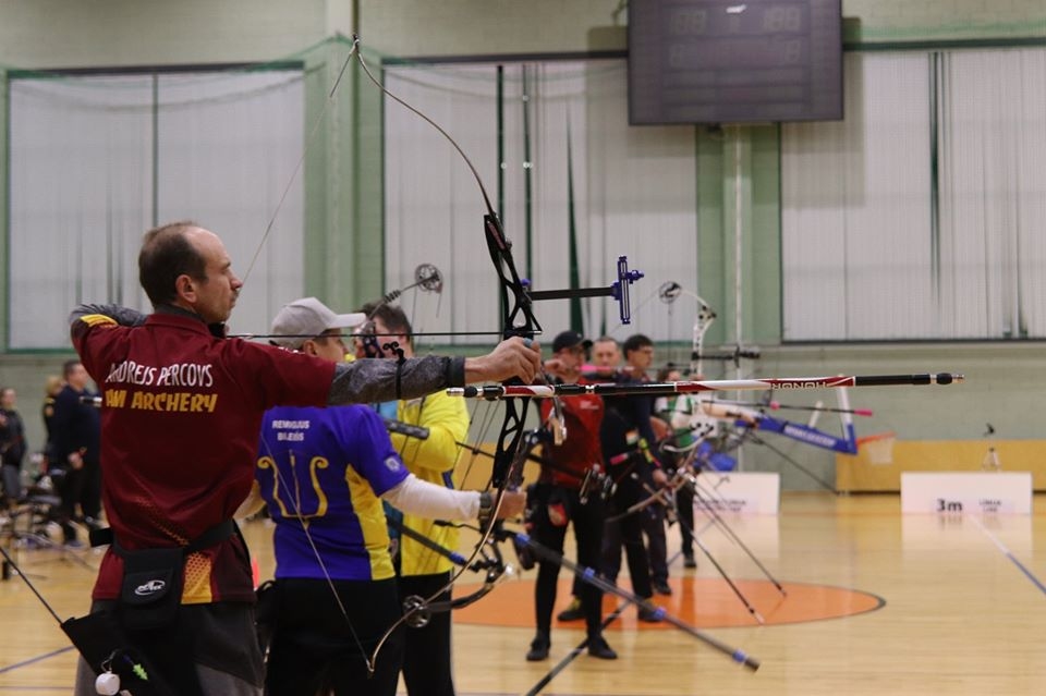 FOTO: Loka šāvēji Priekulē 24 stundas šauj bez stresa