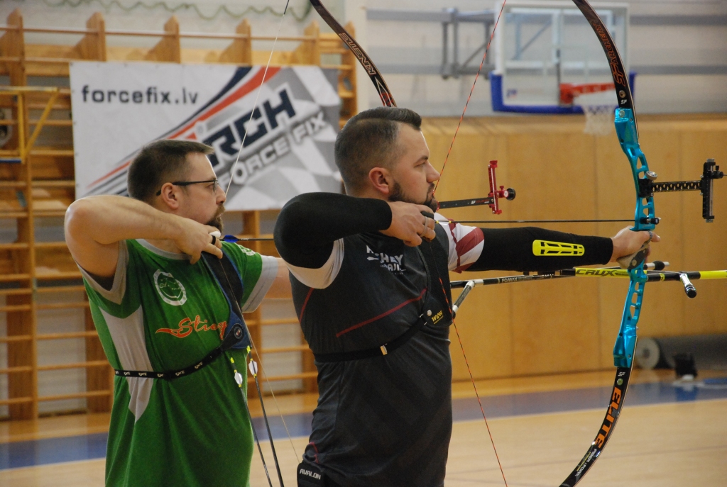 FOTO: "Curland" Grobiņā pulcē loka šāvējus no Latvijas, Lietuvas un Igaunijas