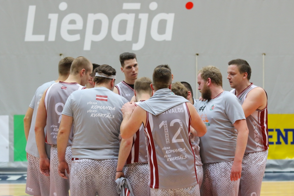 Favorītiem vieglas uzvaras Liepājas basketbola čempionāta otrajā divīzijā