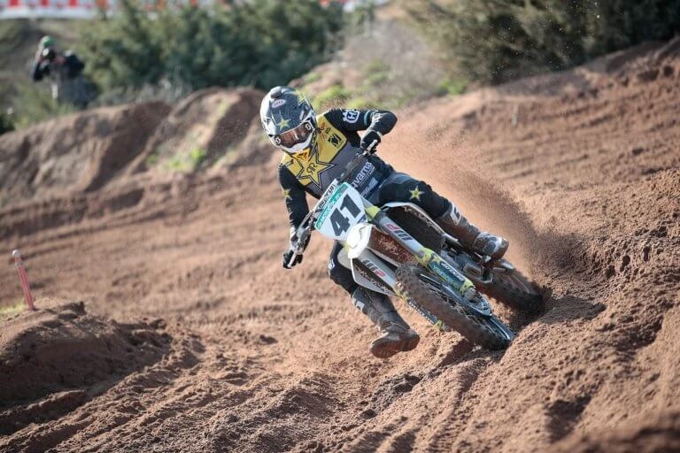 Jonass izstājas 2020. gada pirmajās sacensībās