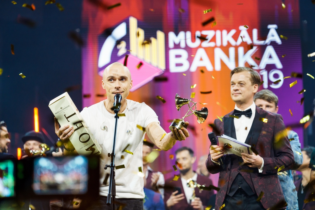 FOTO: Liepājnieki - "Musiqq" un Ivo Fomins - neiekļūst "Muzikālās bankas" labāko trijniekā