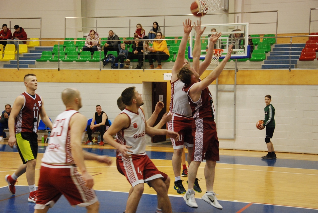 "Vērgale" un "Dunika" cīnīsies par Grobiņas novada čempiona titulu basketbolā