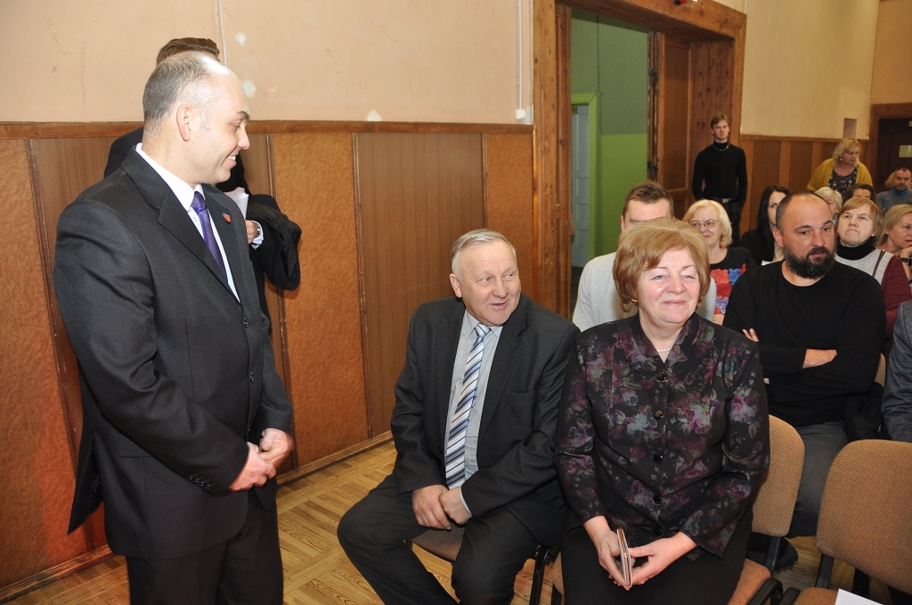 FOTO: Egils Levits Nīcā tiekas ar iedzīvotājiem