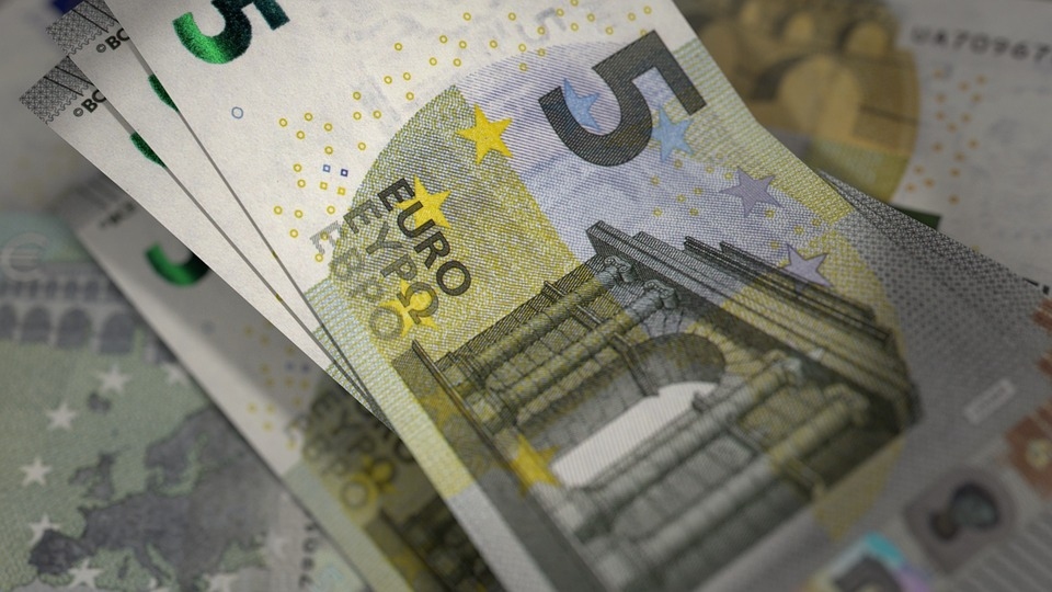 Pašvaldībām ļauts tērēt līdz pieciem eiro uz speciālo skolu audzēkņu ēdināšanu