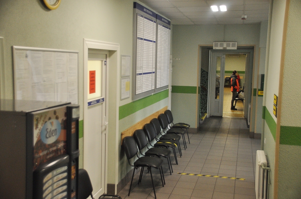 No pirmdienas daļēji atjaunos ambulatoros un diagnostikas pakalpojumus