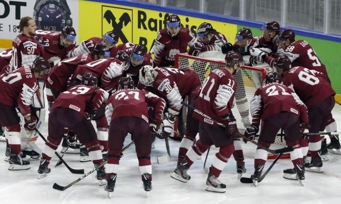 Latvijas hokejisti jaunākajā IIHF rangā ieņem desmito vietu, hokejistes - 22.vietu