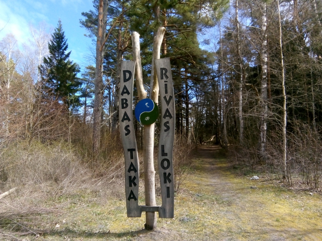 FOTO: Kurp doties brīvdienās? Rīvas upes dabas taka pārsteigs ikvienu