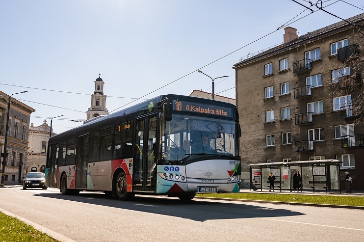 Liepājas skolēni uz eksāmeniem varēs doties ar bezmaksas sabiedrisko transportu