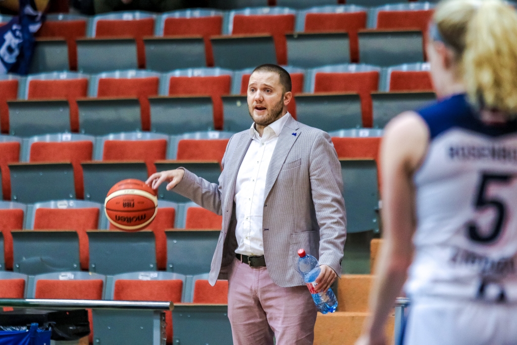Mājenieks arī nākamajā sezonā vadīs Liepājas sieviešu basketbola komandu