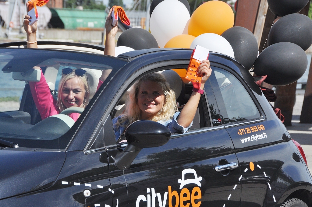 FOTO: "CityBee” svinīgi uzsāk darbību Liepājā