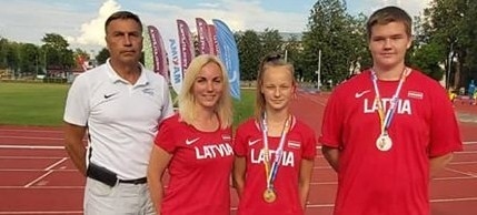 Grobiņniecei Elizabetei Kociņai trīs medaļas Baltijas čempionātā; kalētniekam Kārlim Pizikam - sudrabs