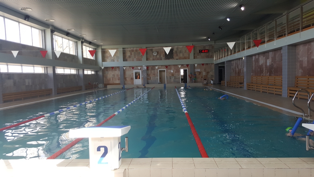 Liepājā darbu atsāk sporta centrs "Ezerkrasts"