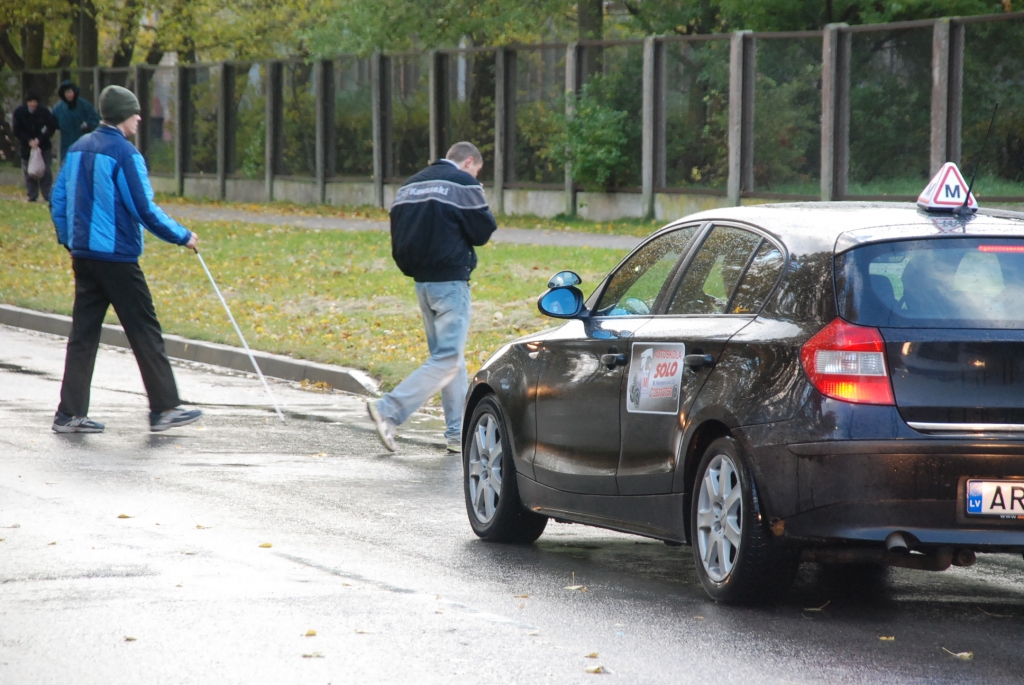 Izvērtē personas veselību dalībai ceļu satiksmē