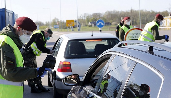 Lietuvā un Igaunijā arvien pieaugot Covid-19 izplatībai, aicina izvērtēt ceļošanu arī "Baltijas burbulī"