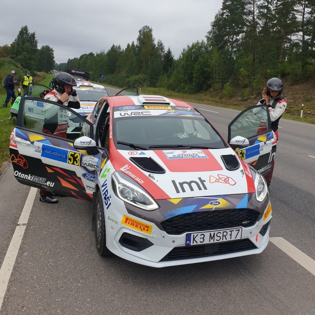 Sesks pirms pēdējiem sešiem Igaunijas WRC etapa "dopiem" junioru ieskaitē pakāpjas uz otro vietu