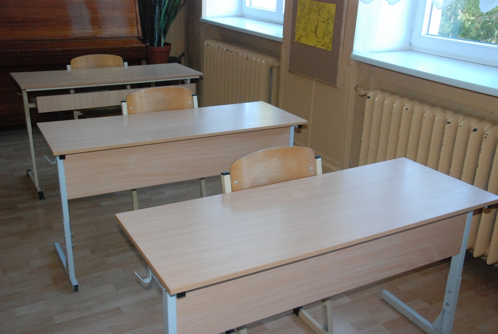Pēc pirmā Covid-19 gadījuma skolā karantīnā aizsūtīta klase un trīs skolotāji