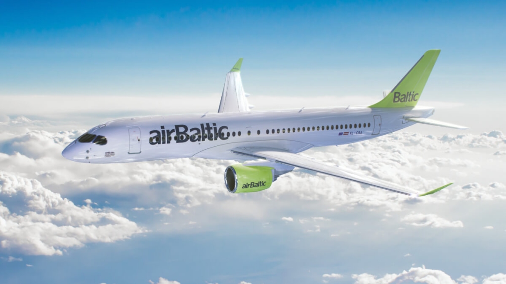 "airBaltic" oktobrī uz laiku pārtrauks lidojumus no Rīgas uz Liepāju