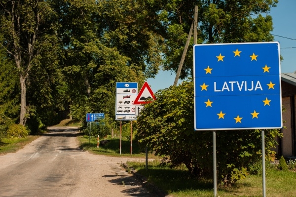 Policija speciāli nekontrolēs ar privāto transportu no Lietuvas un Igaunijas ieceļojošos