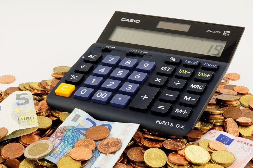 No 1.janvāra minimālā alga būs 500 eiro; Koalīcija vienojas par 2021. gada budžeta un nodokļu reformas aprisēm