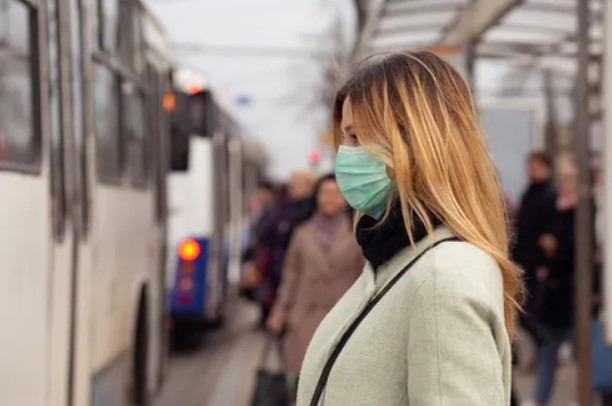 No 20. novembra par mutes un deguna aizsega nelietošanu varēs piemērot līdz 50 eiro sodu