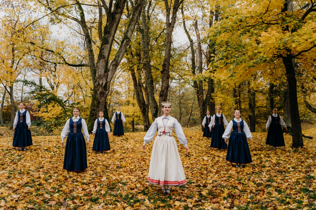 FOTO: Pirmizrādi piedzīvos koncertuzvedums, kurā izdejos Latviju no Ludzas līdz Grobiņai