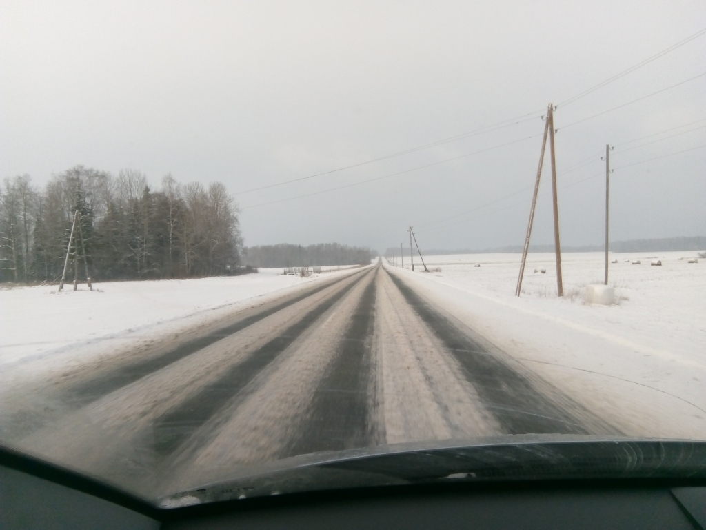 Pirmdien snigšana var kavēt transporta kustību