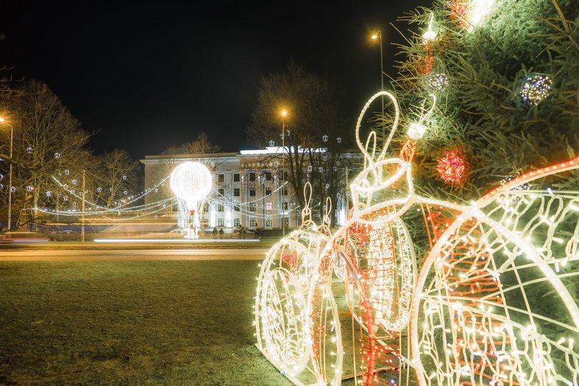 Liepājā ģimenes ar bērniem vēl var pieteikties Ziemassvētku pabalstam