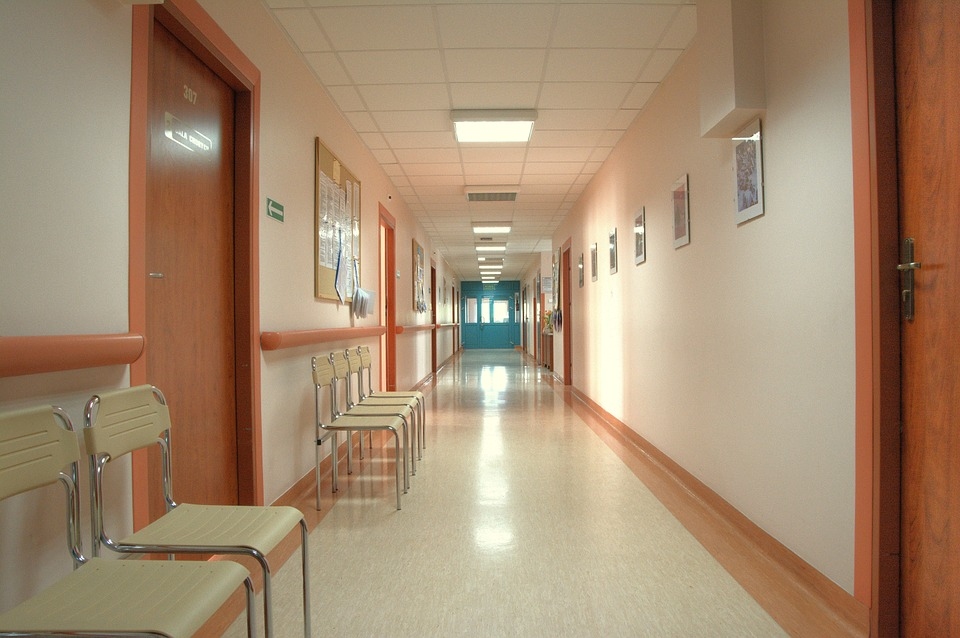 Ceturtdien stacionēti 118 Covid-19 pacienti, bet 58 pacienti izrakstīti