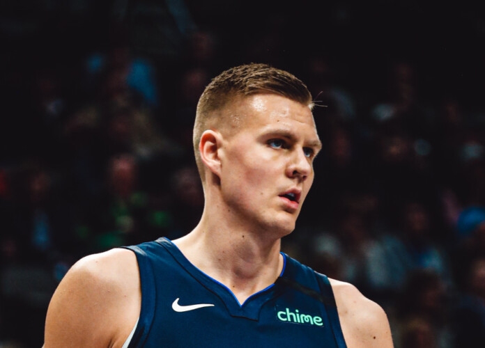 Porziņģim 20 punkti "Mavericks" zaudējumā; Dončičs "triple-double" sarakstā apsteidz Džordanu