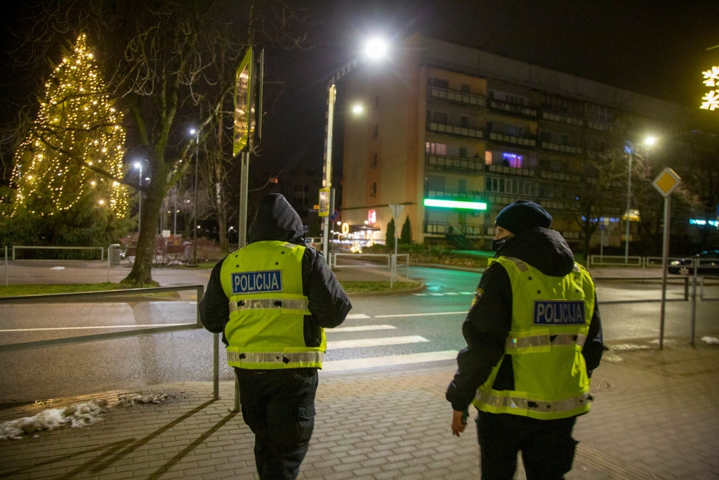 Ģirģens ceturtdien valdībā rosinās atcelt komandantstundu