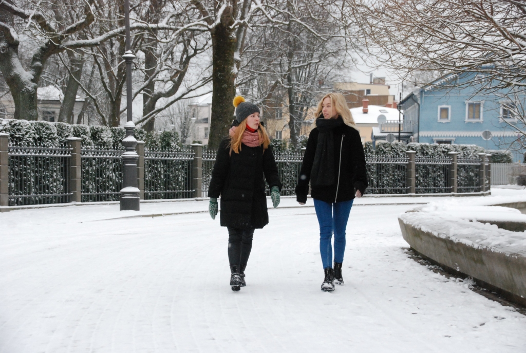 Sestdien nedaudz snigs, Kurzemē gaidāms neliels atkusnis