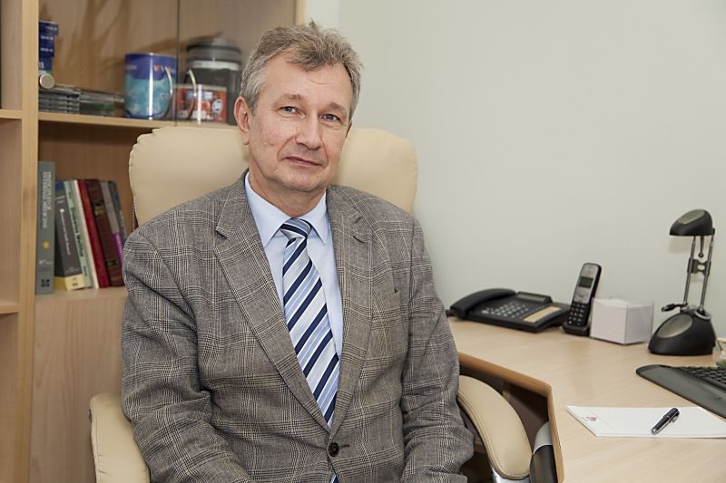 Profesors: Diskusijas par Covid-19 ierobežojumu atvieglošanu pašlaik jāatliek