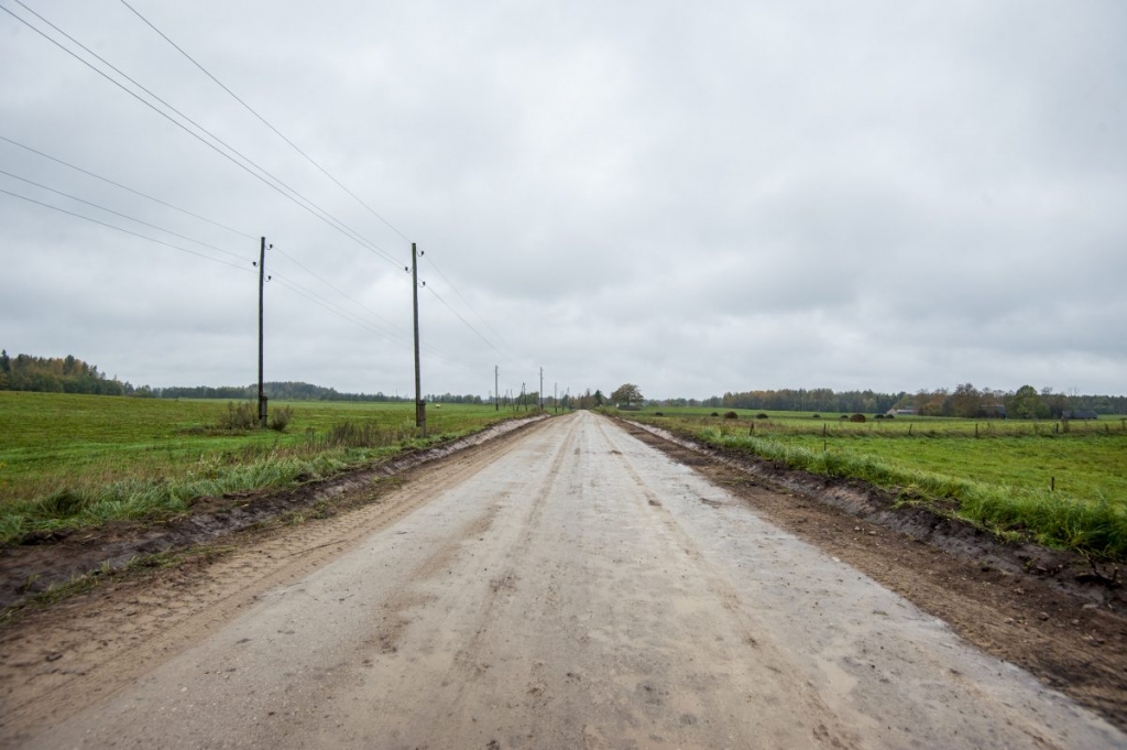 Šķīdoņa dēļ Liepājas apkārtnē 35 ceļa posmos ieviesti masas ierobežojumi