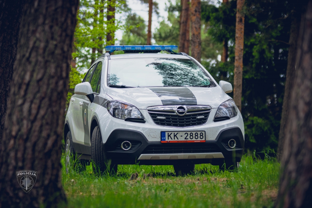 Valsts policija pabeidz izmeklēšanu kriminālprocesā par traktora piesavināšanos Pāvilostas novadā