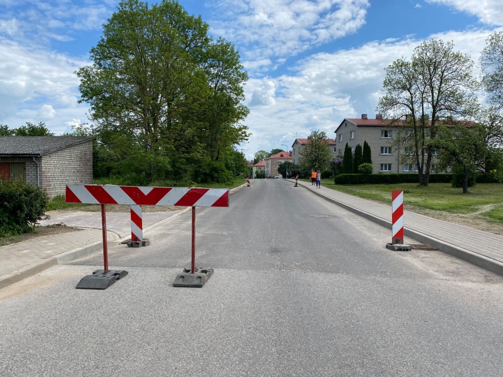 Aizputē atsāk remontdarbus Lažas ielā, jūlijā asfaltēs vairakas ielas 