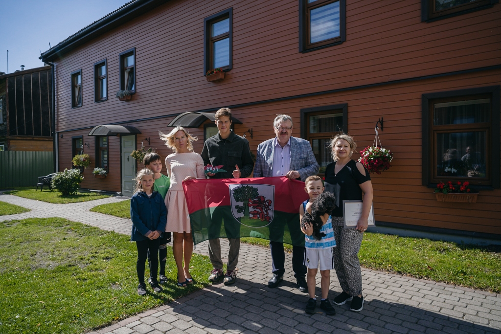 FOTO: Pārsteidz Liepājas sakoptāko namu un dārzu konkursa rezultāti