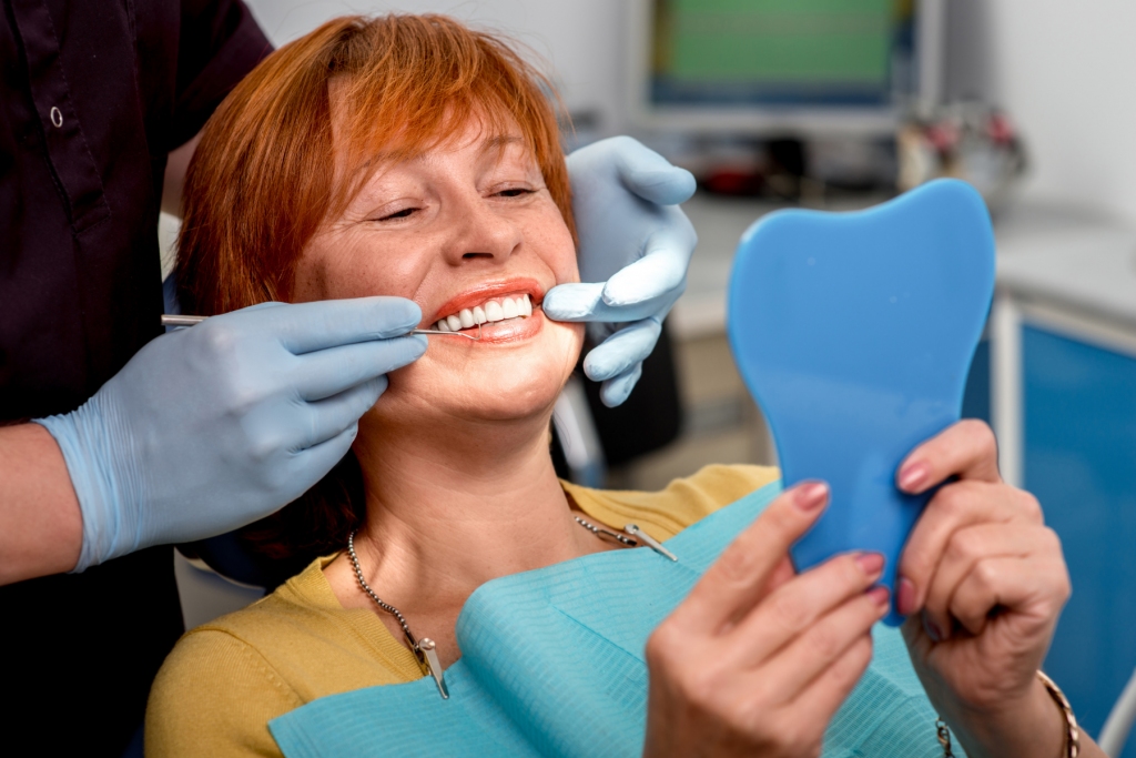 Zobu implantu noturība